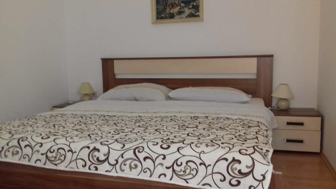Apartmani Pajalic 克尔克 外观 照片